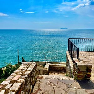 Il Mare Nel Pozzo Sperlonga Centro Storico Tutti I Servizi Sotto Casa, A 100 Mt Dal Mare Parcheggio Multilivello Adiacente, Lasci La Macchina E Fai Tutto A Piedi!